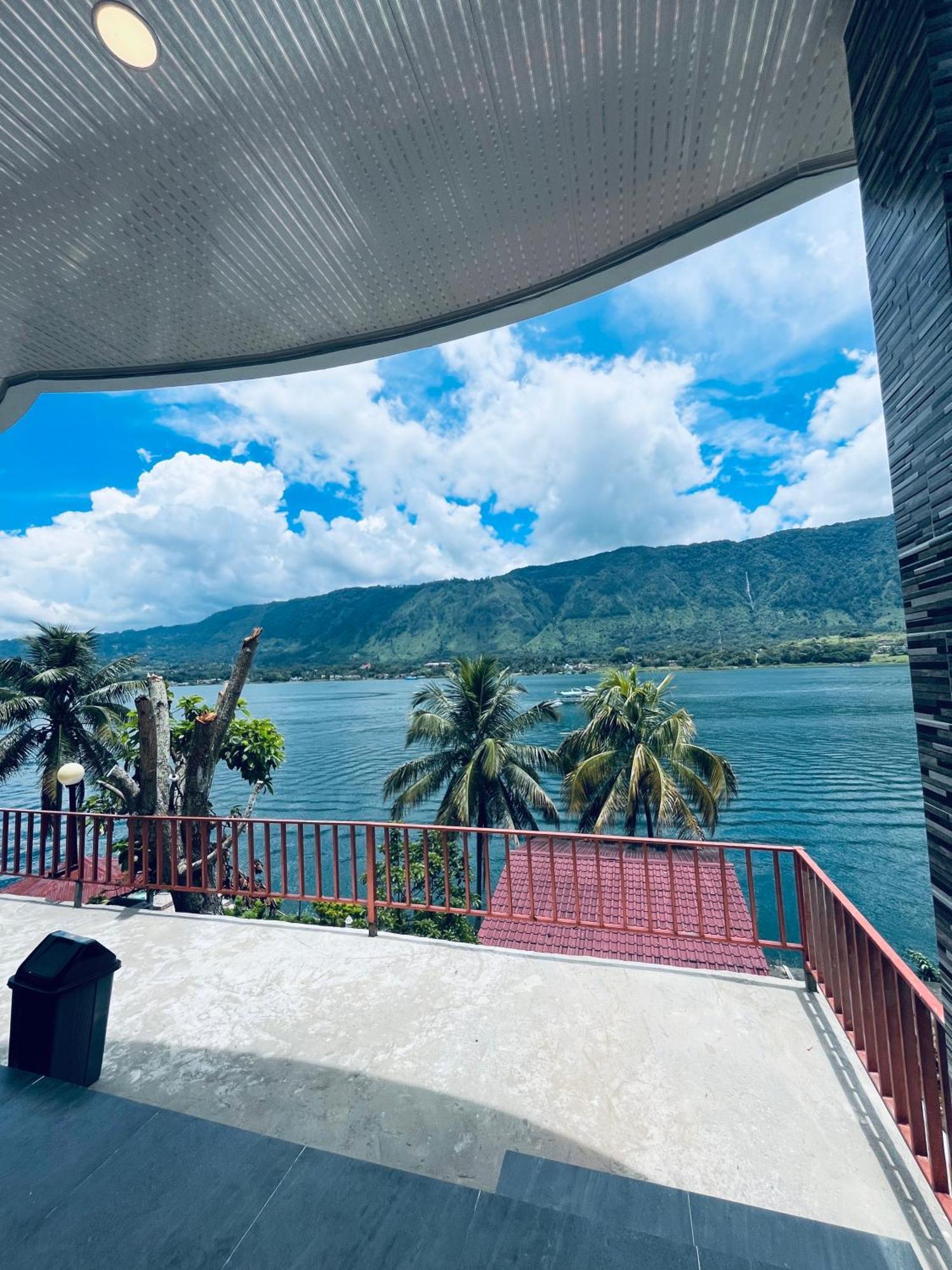 Vandu'S View Guest House & Restaurant トゥクトゥク エクステリア 写真